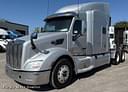 2016 Peterbilt 579 Image