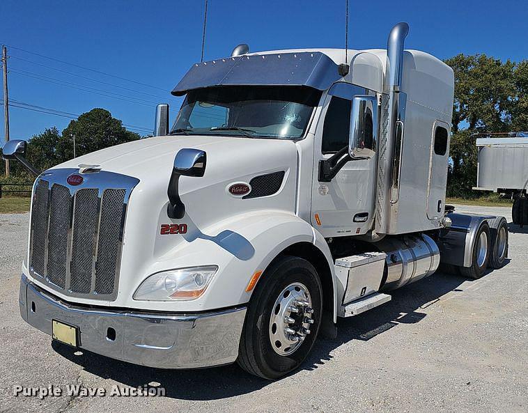 Image of Peterbilt 579 Primary image