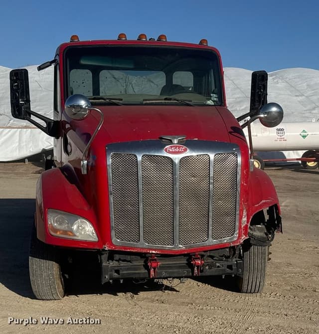 Image of Peterbilt 579 equipment image 1
