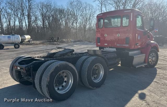 Image of Peterbilt 579 equipment image 4