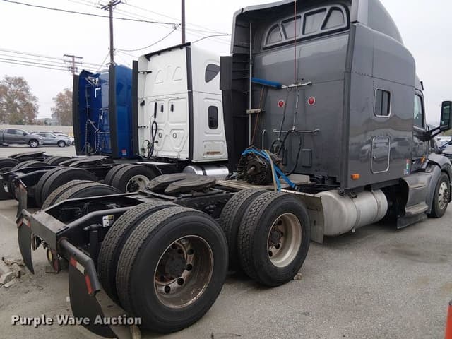 Image of Peterbilt 579 equipment image 4