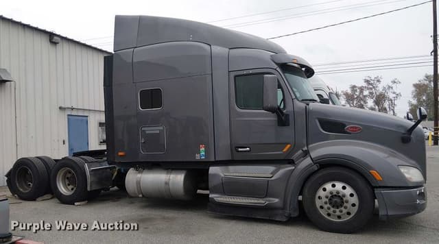 Image of Peterbilt 579 equipment image 3