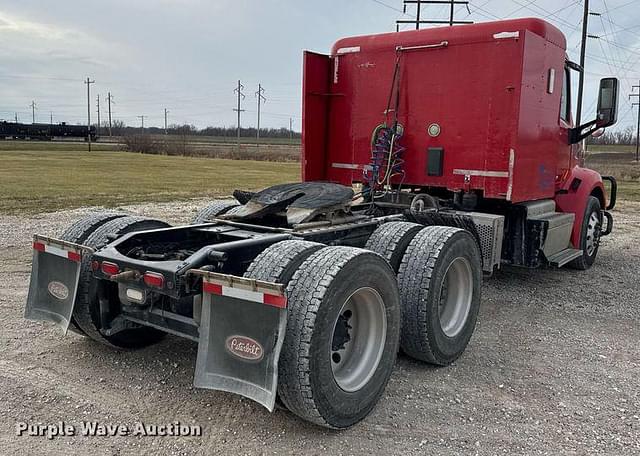 Image of Peterbilt 579 equipment image 4