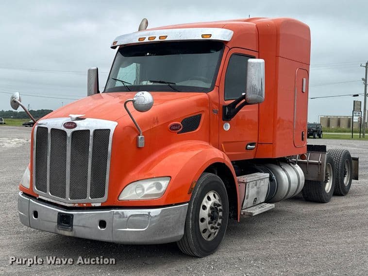 Image of Peterbilt 579 Primary image