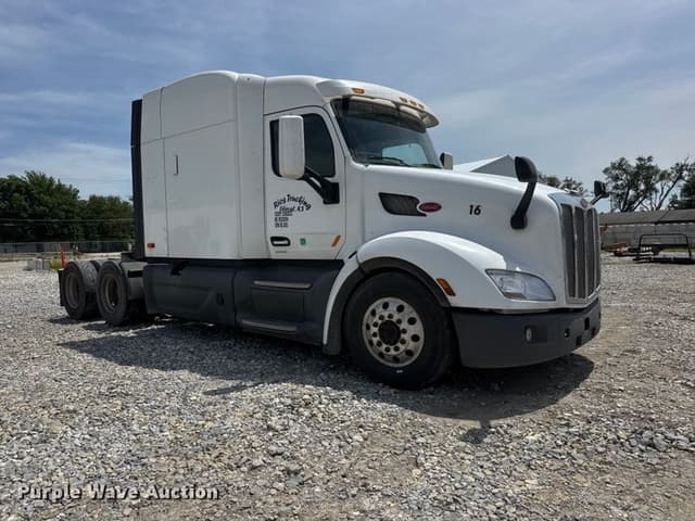 Image of Peterbilt 579 equipment image 2