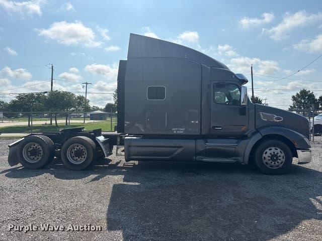 Image of Peterbilt 579 equipment image 3