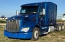 2016 Peterbilt 579 Image