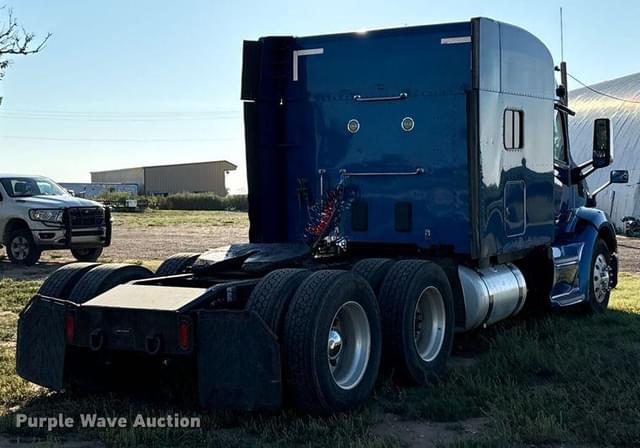 Image of Peterbilt 579 equipment image 4