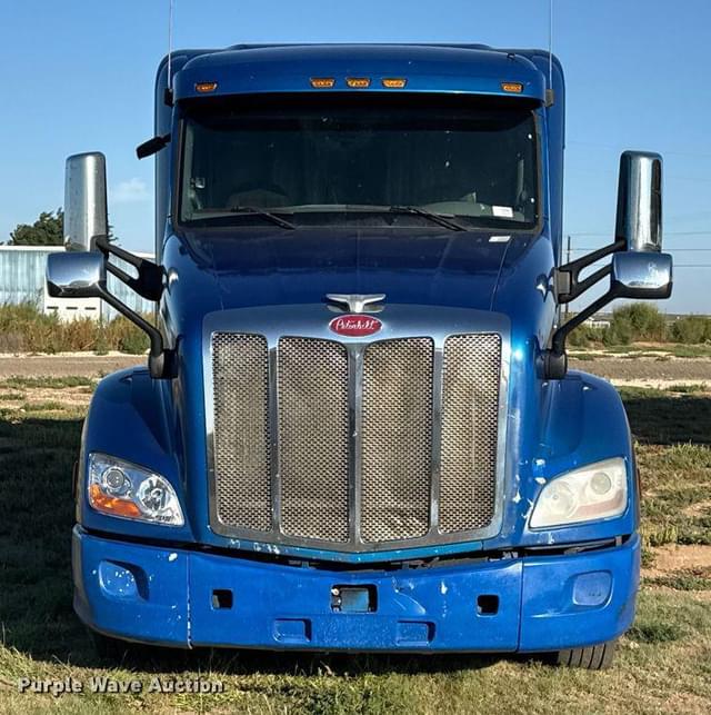 Image of Peterbilt 579 equipment image 1