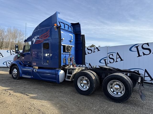 Image of Peterbilt 579 equipment image 2