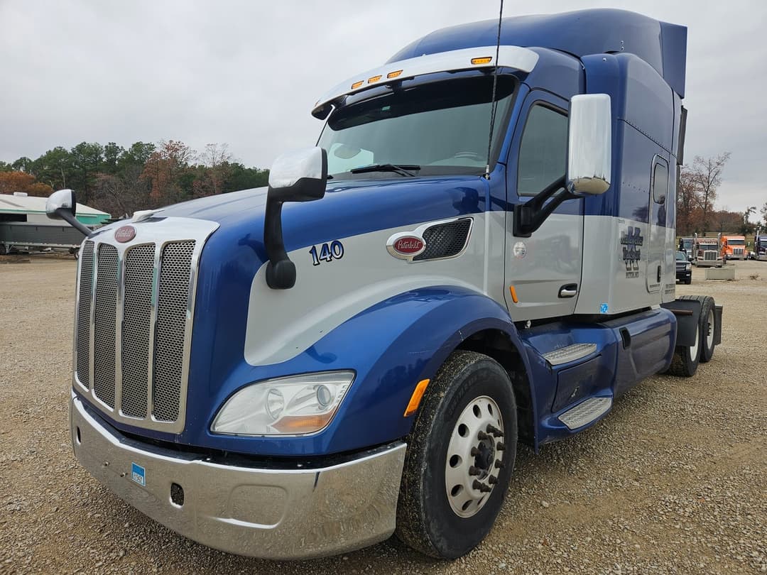 Image of Peterbilt 579 Primary image