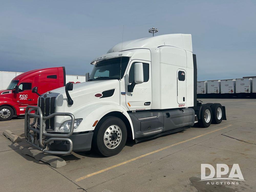 Image of Peterbilt 579 Primary image