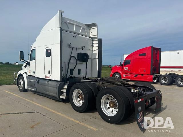 Image of Peterbilt 579 equipment image 3