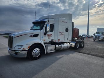 Main image Peterbilt 579