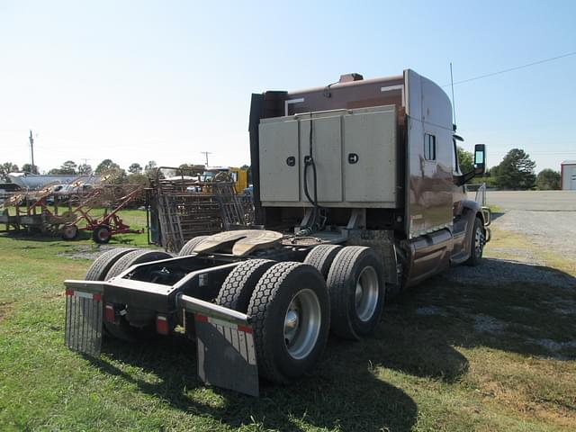 Image of Peterbilt 579 equipment image 2