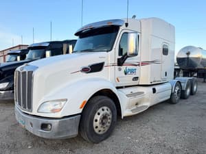 2016 Peterbilt 579 Image