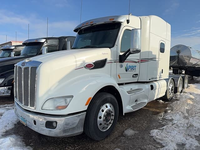Image of Peterbilt 579 equipment image 1