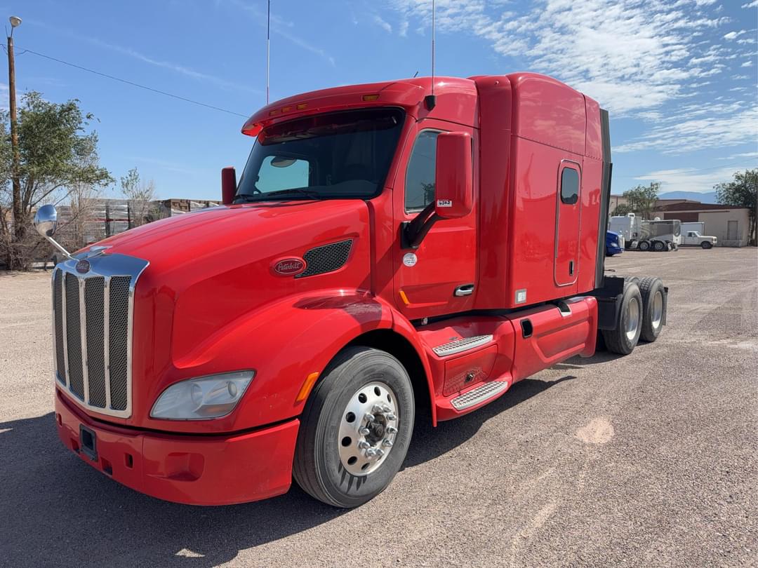 Image of Peterbilt 579 Primary image