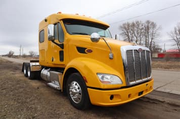 Main image Peterbilt 587