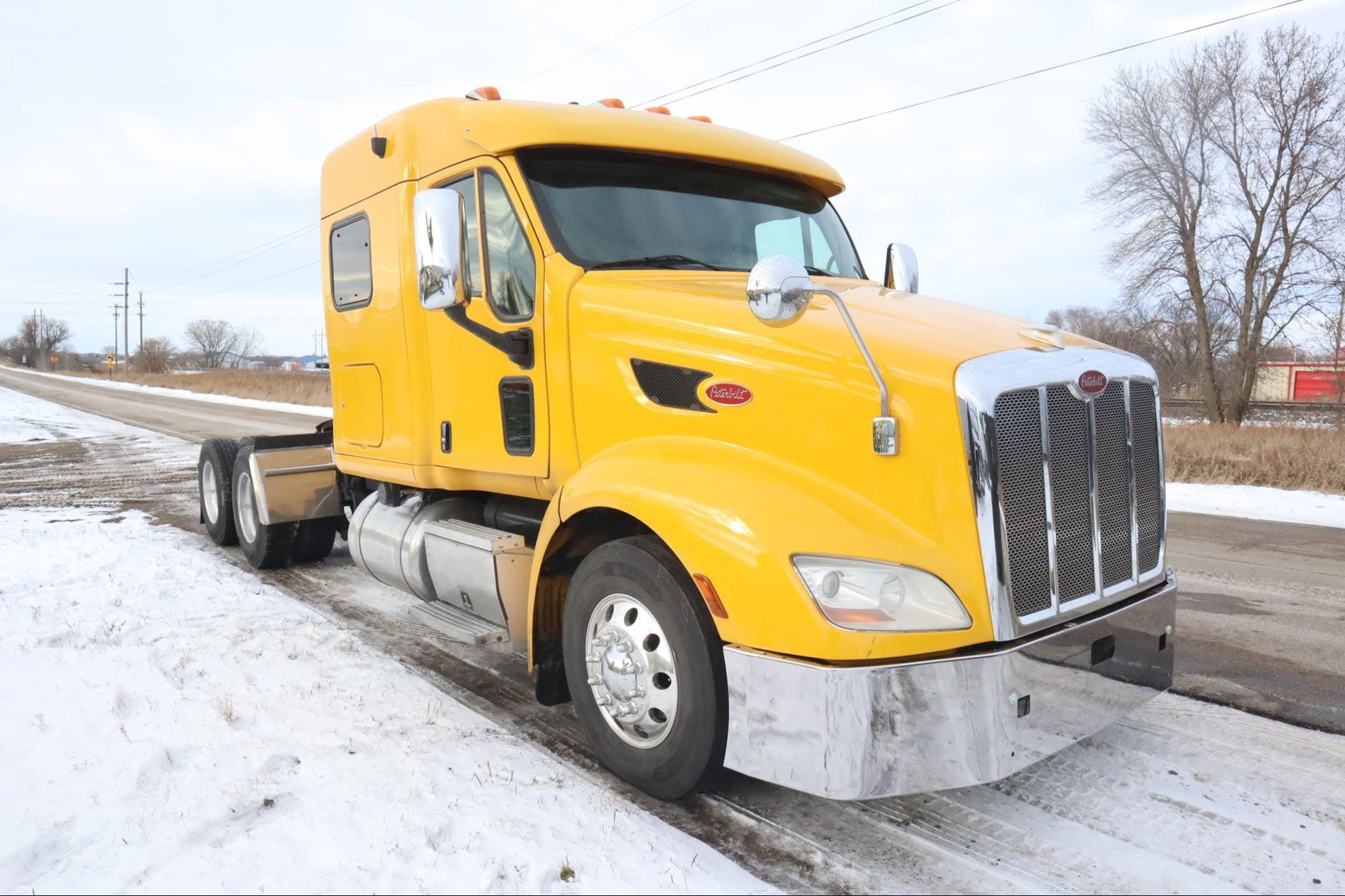 Main image Peterbilt 587
