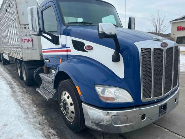 Image of Peterbilt 579 equipment image 1