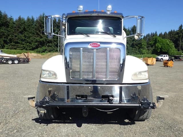 Image of Peterbilt PB348 equipment image 1