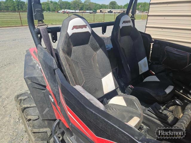 Image of Polaris RZR 900 equipment image 2