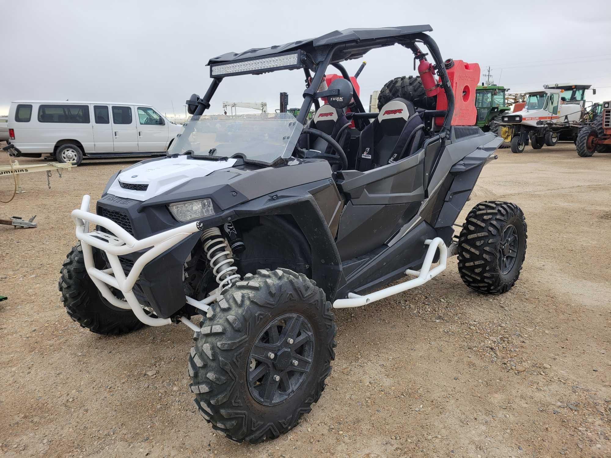 Main image Polaris RAZOR