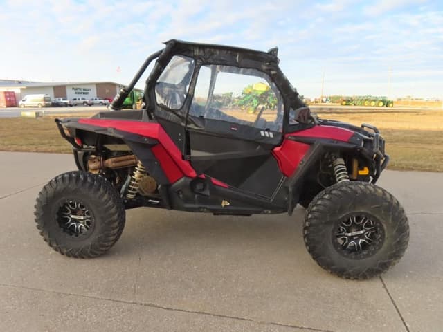 Image of Polaris RZR 1000 equipment image 4