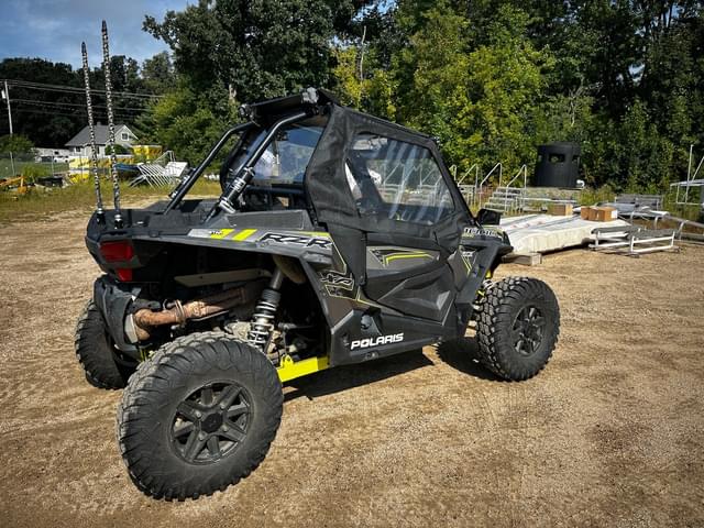 Image of Polaris RZR XP 1000 EPS equipment image 4