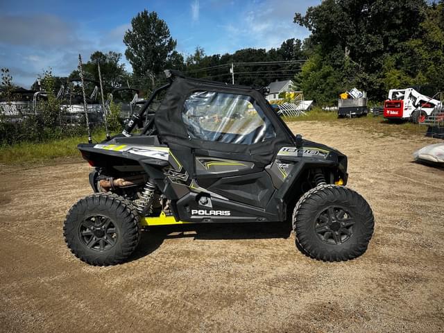 Image of Polaris RZR XP 1000 EPS equipment image 2