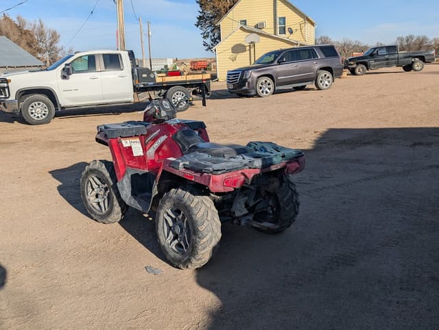 Image of Polaris Sportsman 570 equipment image 2