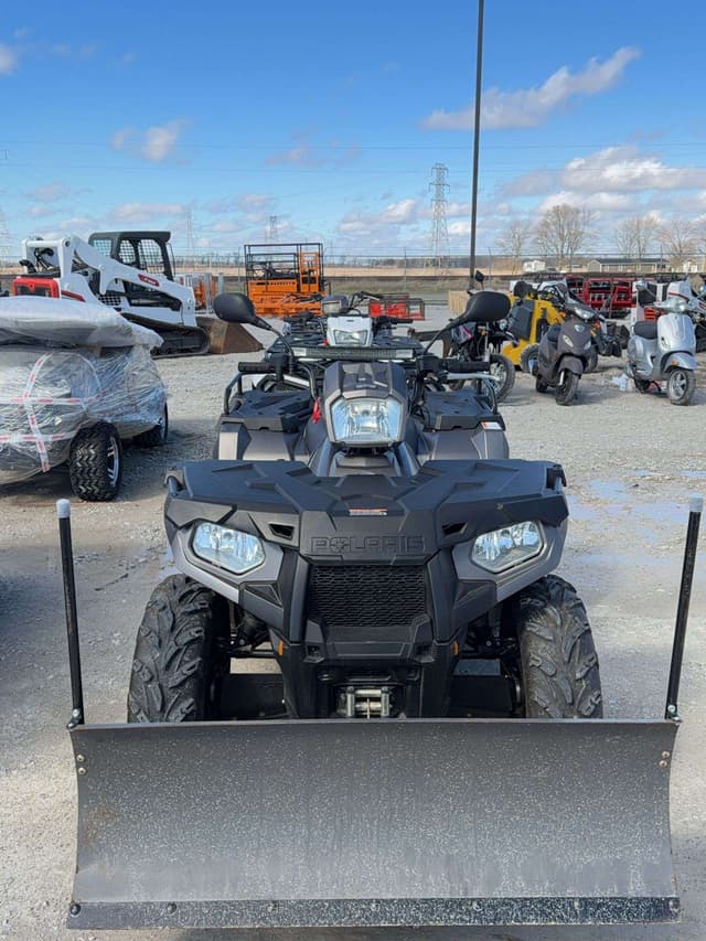 Image of Polaris Sportsman 570 equipment image 2