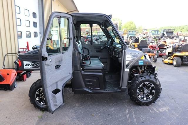 Image of Polaris Ranger 900 XP LE equipment image 3