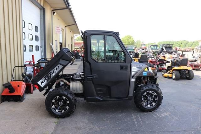 Image of Polaris Ranger 900 XP LE equipment image 4