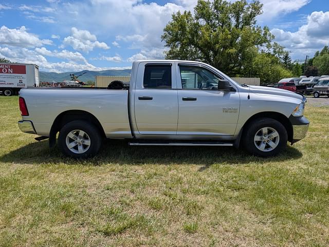 Image of Dodge Ram 1500 equipment image 4