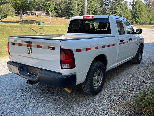 Image of Dodge Ram 1500 equipment image 4