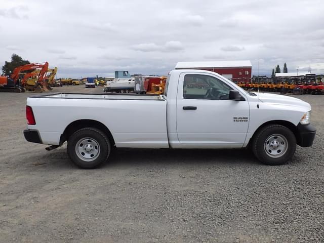Image of Dodge Ram 1500 equipment image 2