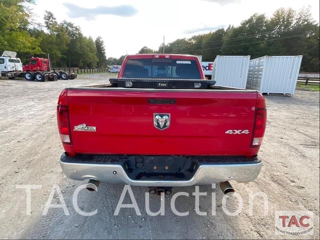 Image of Dodge Ram 1500 equipment image 3