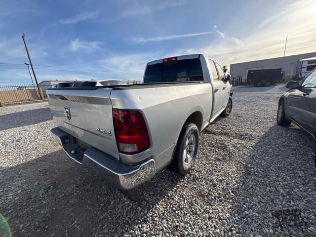 Image of Dodge Ram 1500 equipment image 4