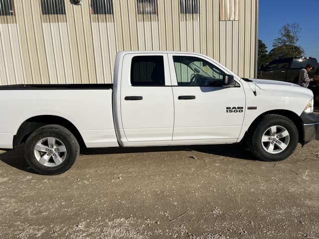 Image of Dodge Ram 1500 equipment image 3