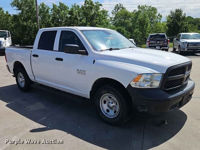 Image of Dodge Ram 1500 equipment image 2