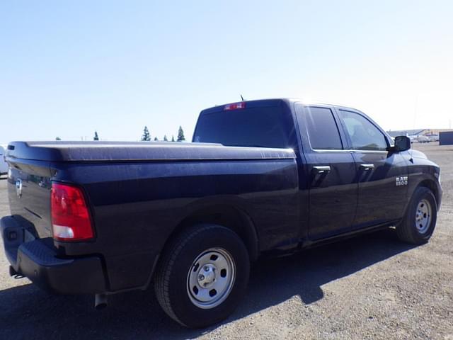 Image of Dodge Ram 1500 equipment image 3