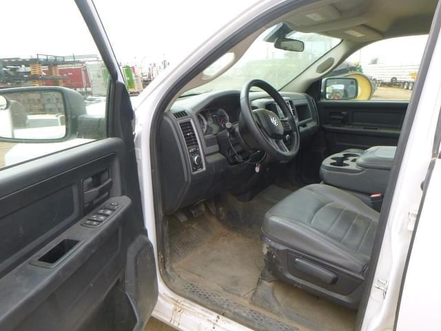 Image of Dodge Ram 1500 equipment image 4