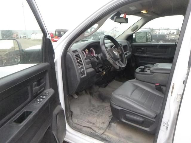 Image of Dodge Ram 1500 equipment image 4