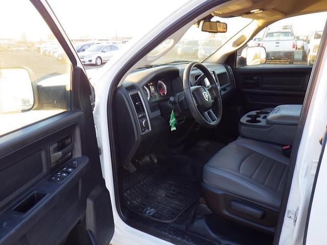 Image of Dodge Ram 1500 equipment image 4