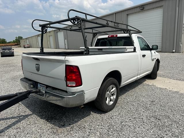 Image of Dodge Ram 1500 equipment image 2