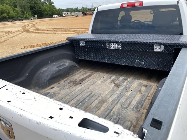 Image of Dodge Ram 1500 equipment image 4