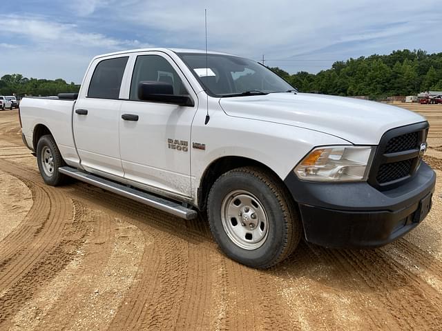 Image of Dodge Ram 1500 equipment image 3