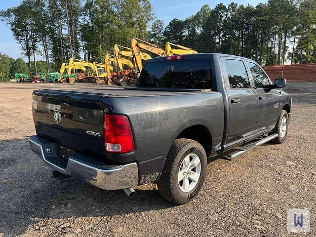 Image of Dodge Ram 1500 equipment image 3